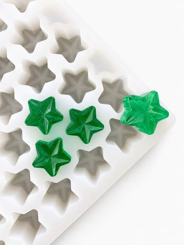 4-mL-Stern-Gummiform - 168 Kavitäten - Produktansicht, auf weißem Hintergrund, mit smaragdgrünen Gummis